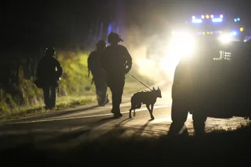 Policie našla tělo Roberta Carda podezřelého ze zastřelení 18 lidí v Maine