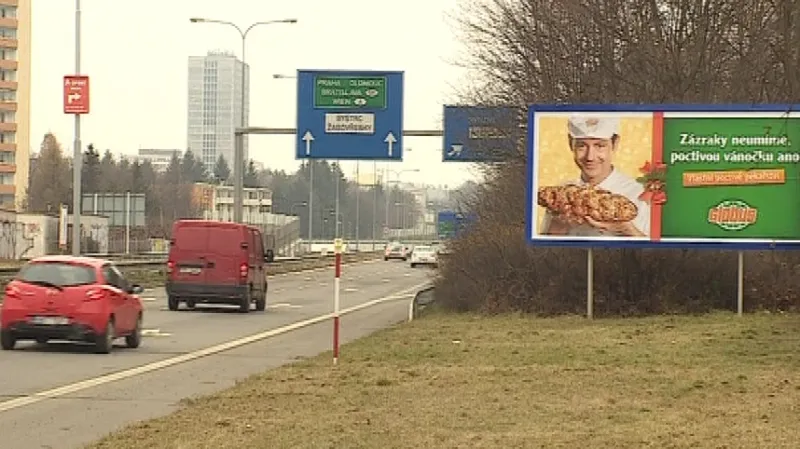 Reklama v blízkosti silnic