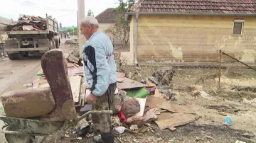 Měsíc po povodních v Obrenovaci