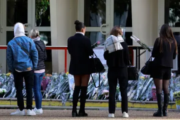 Francouzští učitelé i žáci dostávají výhrůžky smrtí a bojí se o svou bezpečnost