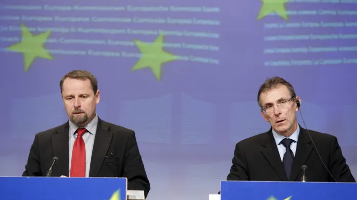 Ministr průmyslu a obchodu Martin Říman (vlevo) a komisař pro energetiku Andris Piebalgs