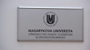 Na Masarykově univerzitě studuje 450 studentů se specifickými nároky