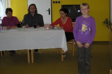  Mladí zpěváci soutěžili v šumenské Sedmikrásce