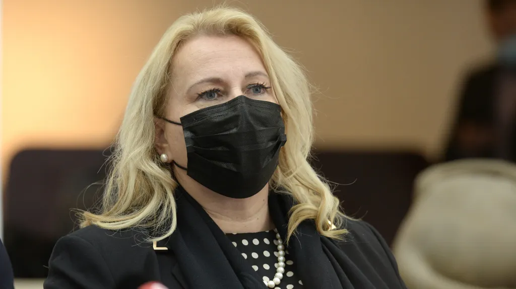 Ministryně pro místní rozvoj Klára Dostálová (za ANO)