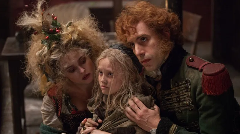 Bídníci / Helena Bonham Carteová, Isabelle Allenová, Sacha Baron Cohen