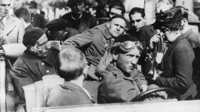 Polští vojáci, kterým se podařilo uprchnout do Rumunska