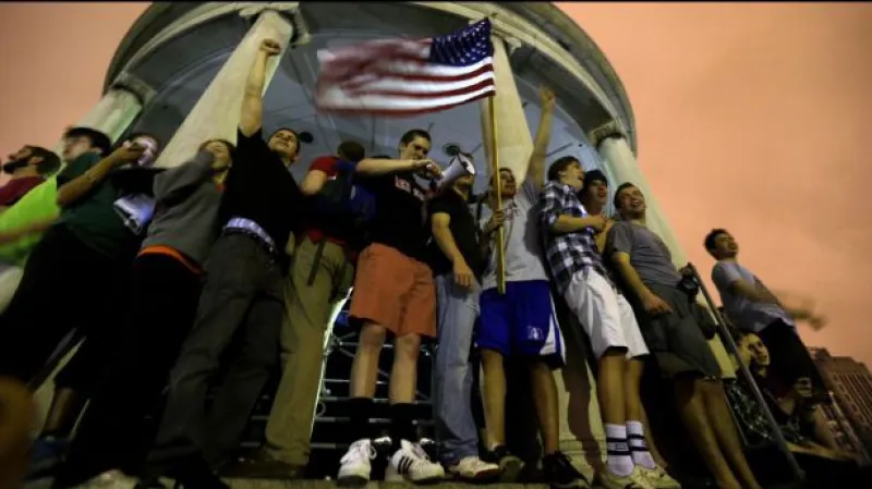 Boston si oddychl, Carnajev v rukou policie