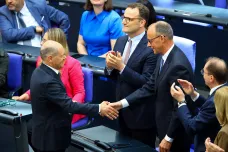 Spolkový sněm zvolil Merze kancléřem, ale až na druhý pokus