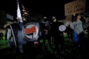 Trump nařízením označil hnutí Antifa za teroristickou organizaci