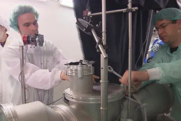 Čeští vědci střílí laserem do meteoritů. Chtějí odhalit složení padajících hvězd