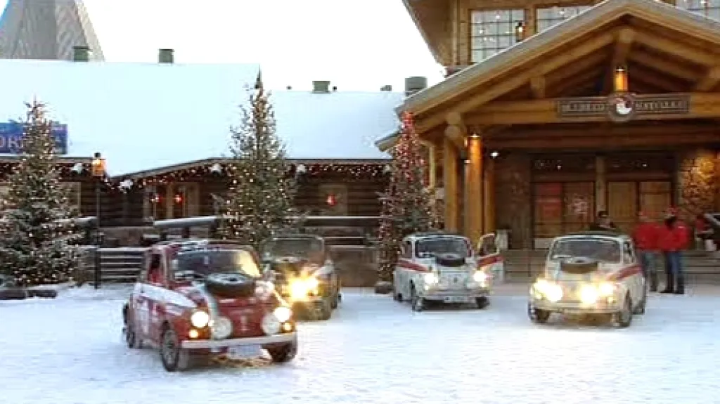 Fiaty 500 přijely ze San Marina do Laponska za Santou