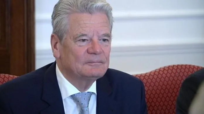 Německý prezident Gauck uctí památku terezínských obětí