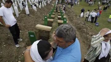 Pietní akt k výročí masakru v Srebrenici