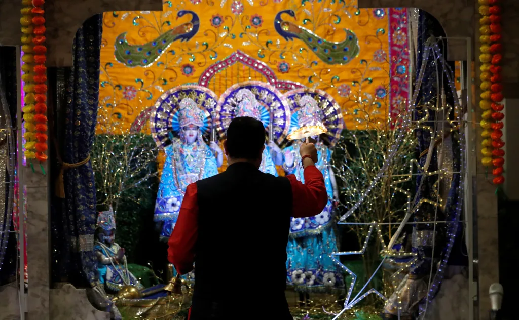 Hinduisté oslavili po celém světě svátek Díválí