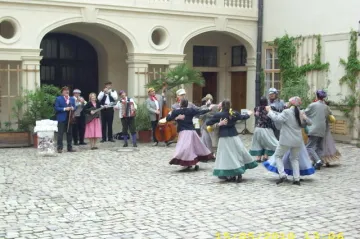 AVÍZO: Podvečerní prohlídky a Máje v Mníšku p. Brdy