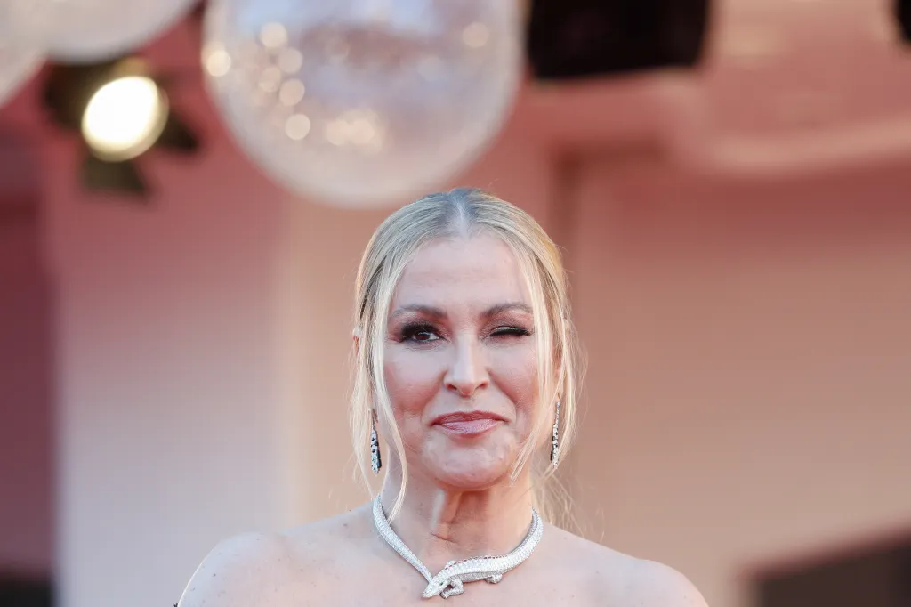 V Brně zazpívá 15. října americká popová zpěvačka Anastacia. Naváže tak na vyprodaný koncert, který letos odehrála v Praze a na němž připomněla své před čtvrtstoletím vydané debutové a zároveň nejúspěšnější album Not that kind