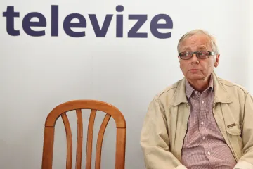 Karel Smyczek: Lotrando a Zubejda hned v zahajovací den ČT :D? To je pocta!