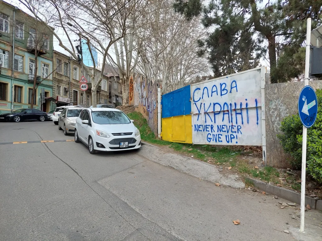 „Sláva Ukrajině, nikdy se nevzdáme“