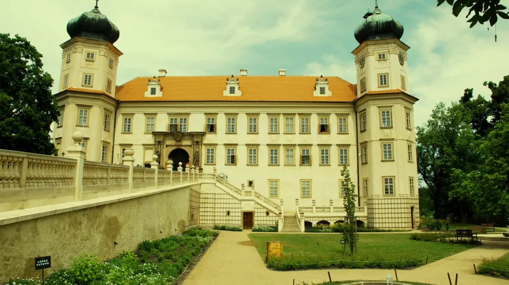 Zámek Mníšek pod Brdy