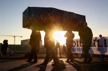 Deset let po Pařížské dohodě se vědci obávají, že je mrtvá