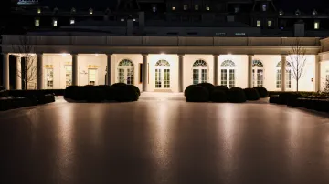 Zamrzlá Růžová zahrada Bílého domu