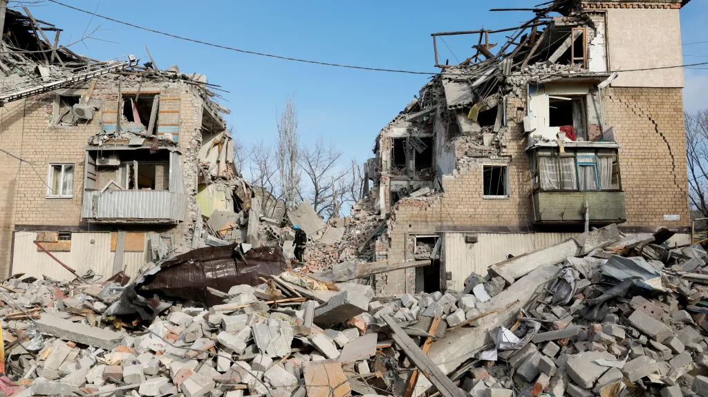 Obytné domy v Selydove po ruském útoku