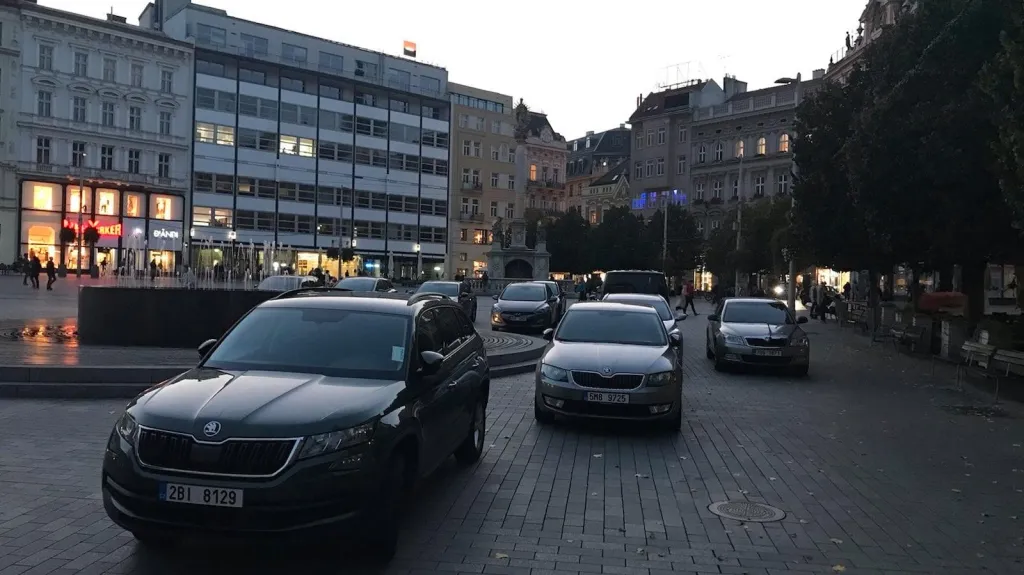 Auta policistů NCOZ v Brně