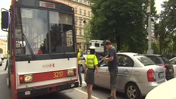 K nehodě došlo, když jel trolejbus do výchozí stanice