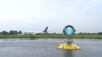 Boeing mimo dráhu