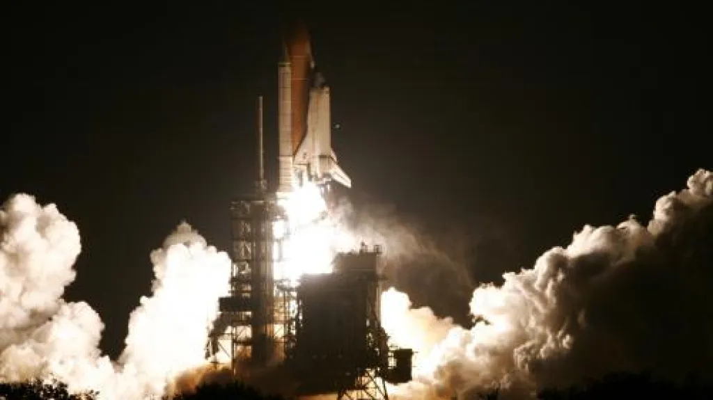 Start raketoplánu Endeavour