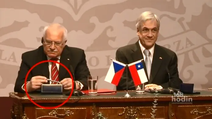 Václav Klaus a "chilské pero"
