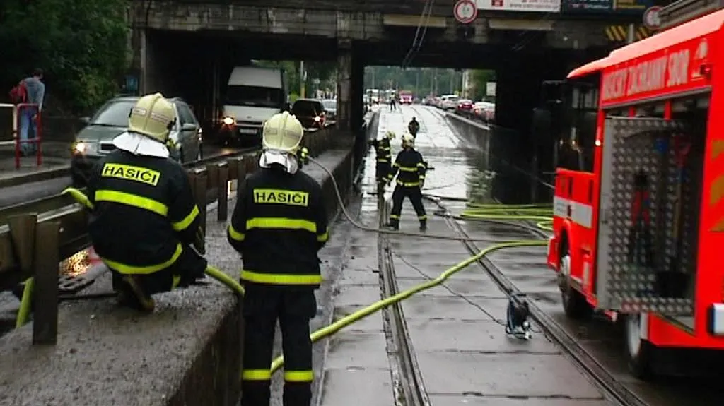 Zatopená ulice v Ostravě