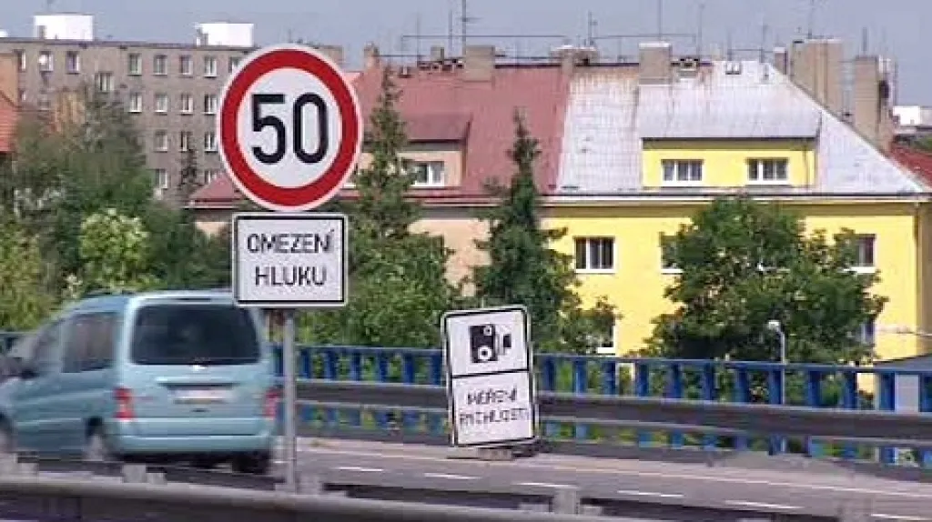 Omezení rychlosti na magistrále