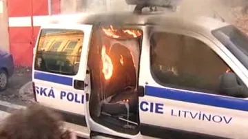 Řádění extremistů