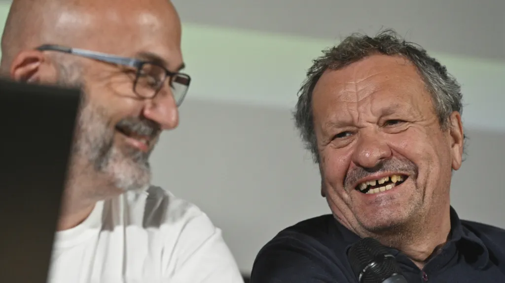 Dramaturg festivalu Jaroslav Sedláček s Miroslavem Krobotem