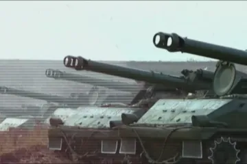 Severokorejští diplomaté se z Česka snažili pašovat zbraně pro KLDR