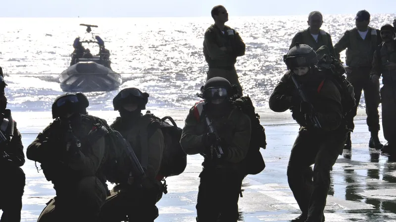 Výcvik mužů Šajetet 13