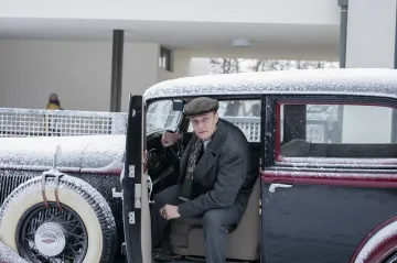 Po románu se vila Tugendhat objeví i na plátně. Skleněný pokoj zabydleli filmaři