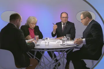 Obilí z Ruska a Běloruska nemá v Evropě co dělat, shodli se hosté Otázek Václava Moravce