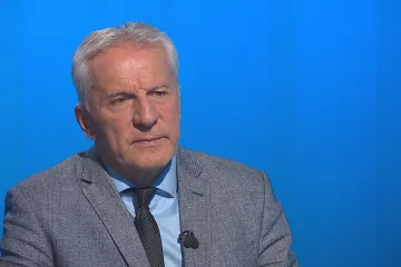 Zvažuji, že bych se kandidatury vzdal, řekl Fremr
