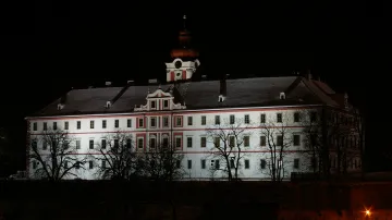 Zámek Mnichovo Hradiště v noci