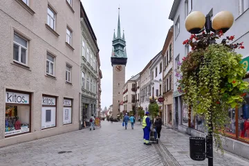 ANO, SPD a Znojmáci uzavřeli ve Znojmě koaliční smlouvu, mají křehkou většinu
