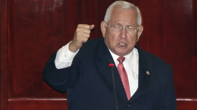 Nově dosazený prezident Hondurasu Roberto Micheletti