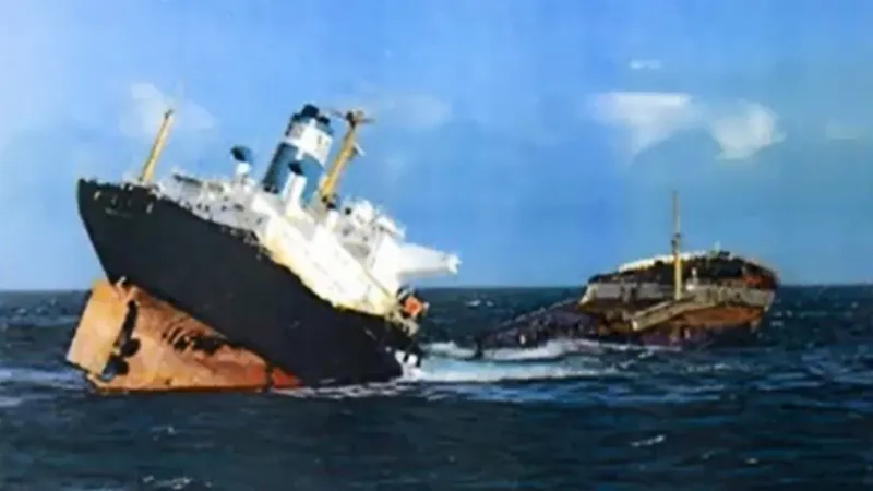 Rozlomený tanker Prestige