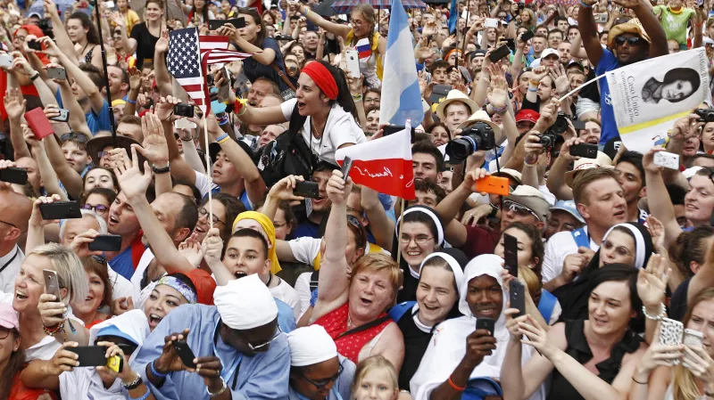 Papež František začíná svou několikadenní návštěvu Polska a Světových dnů mládeže v Krakově.