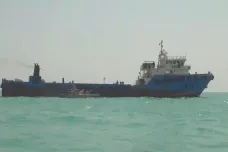 Tanker zadržený Íránem patří Iráku. Podle íránské státní televize pašoval ropu