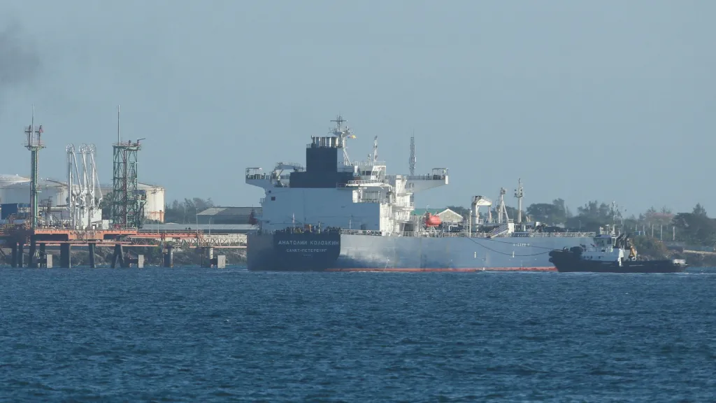 Ruský tanker Anatolij Kolodkin v kubánském přístavu Matanzas (31. března 2026)