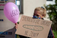 Reportéři ČT: K odškodnění za protiprávní sterilizaci se všechny ženy nedostanou