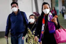 Čína hlásí přes šest tisíc nakažených koronavirem, první případ oznámilo Finsko