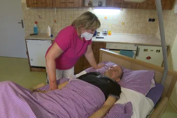 Až každý desátý uprchlík z Ukrajiny může mít handicap. Podle Jurečky se pro ně pomoc najde